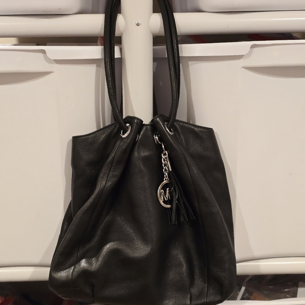 Michael Kors Handbag Purse Black Leather Tassel Ring Tote Bag Satchel Bag